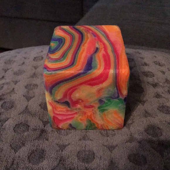 Multi colored candle! - Picture 3 of 4